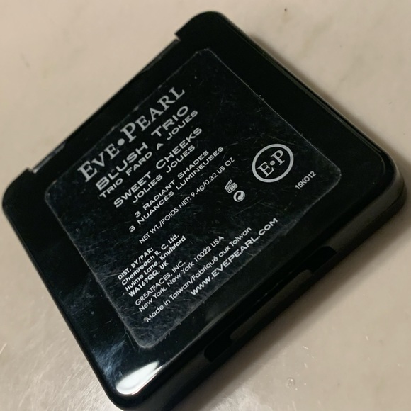 Eve Pearl Blush - Picture 3 of 4